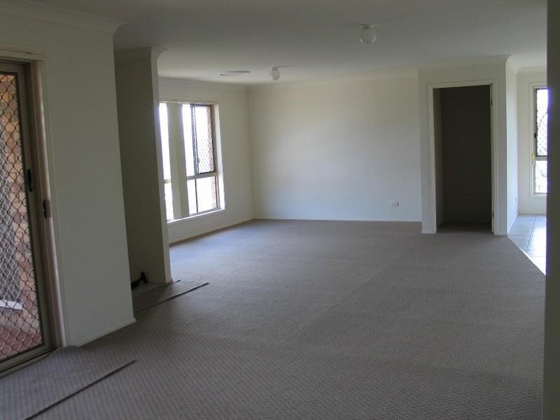 34 Crestridge Crescent, Oxenford QLD 4210