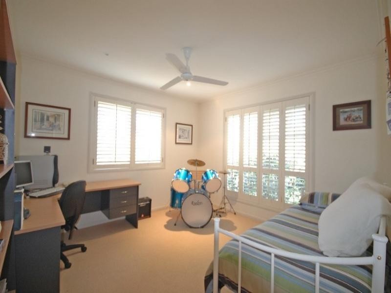 23 Hammond Drive, Gaven QLD 4211