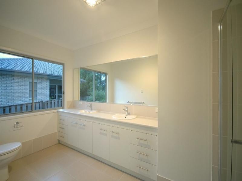 7 Krystle Court, Upper Coomera QLD 4209
