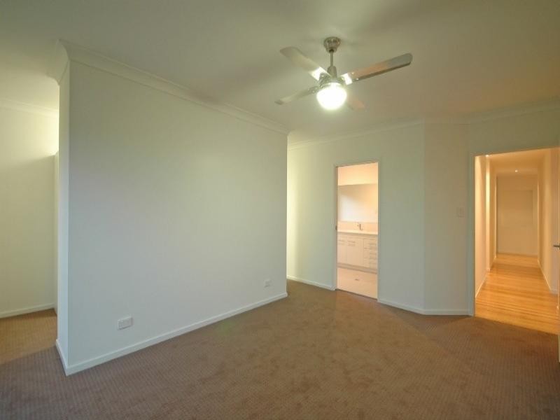 7 Krystle Court, Upper Coomera QLD 4209