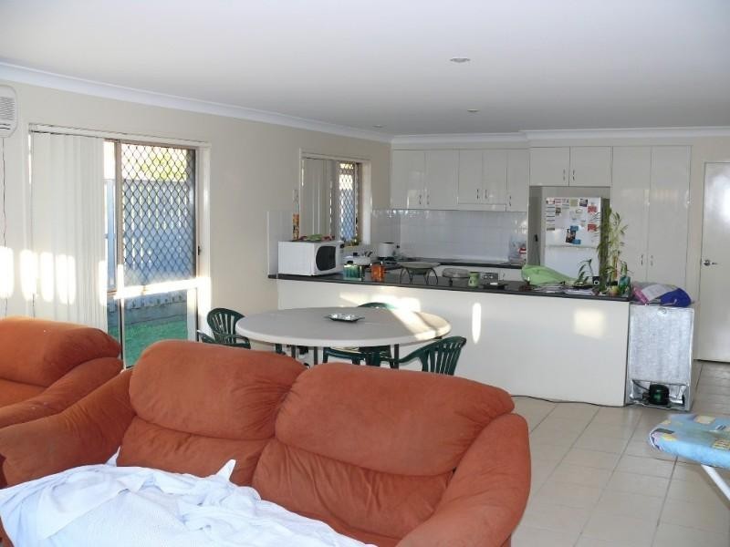 Pacific Pines QLD 4211