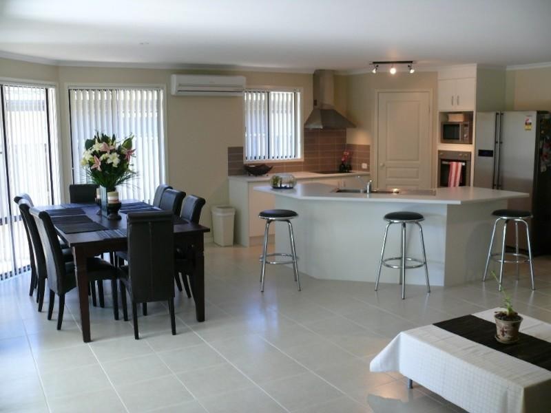 18 Ansett Way, Upper Coomera QLD 4209