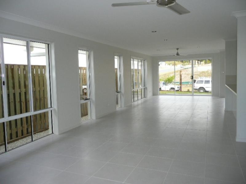 35 Golden Grove, Reedy Creek QLD 4227