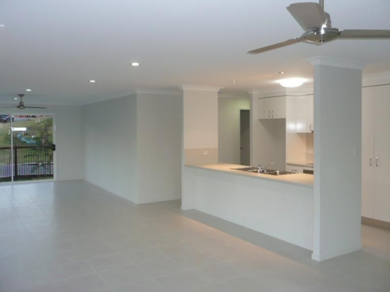 35 Golden Grove Boulevard, Reedy Creek QLD 4227