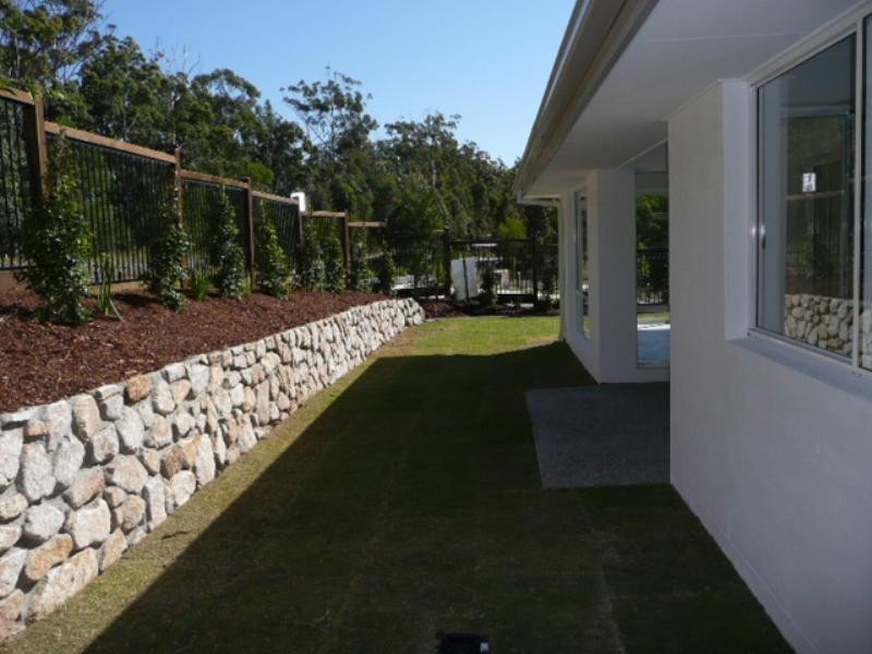 1 Grasslands Court, Reedy Creek QLD 4227