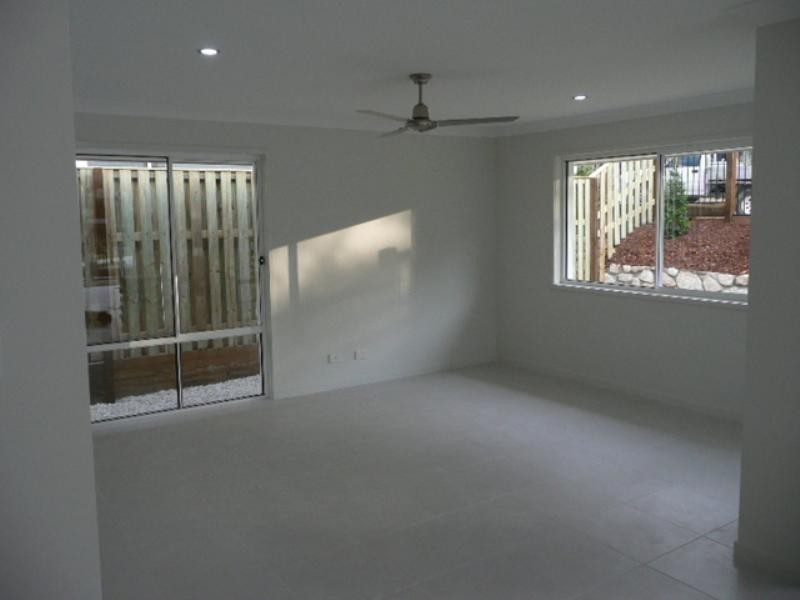 1 Grasslands Court, Reedy Creek QLD 4227