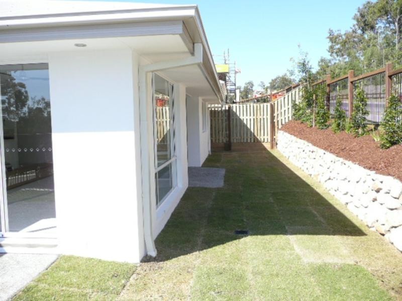 1 Grasslands Court, Reedy Creek QLD 4227