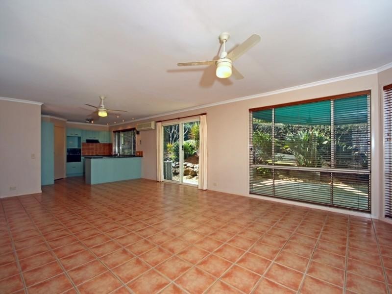 13 Moorea Court, Pacific Pines QLD 4211