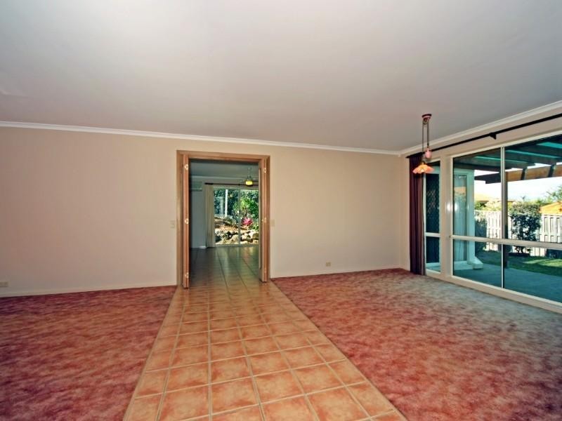 13 Moorea Court, Pacific Pines QLD 4211