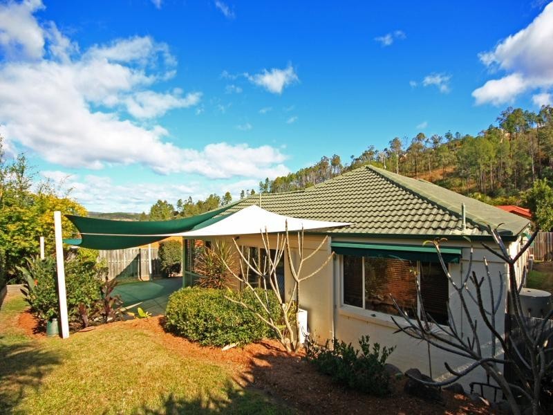 13 Moorea Court, Pacific Pines QLD 4211