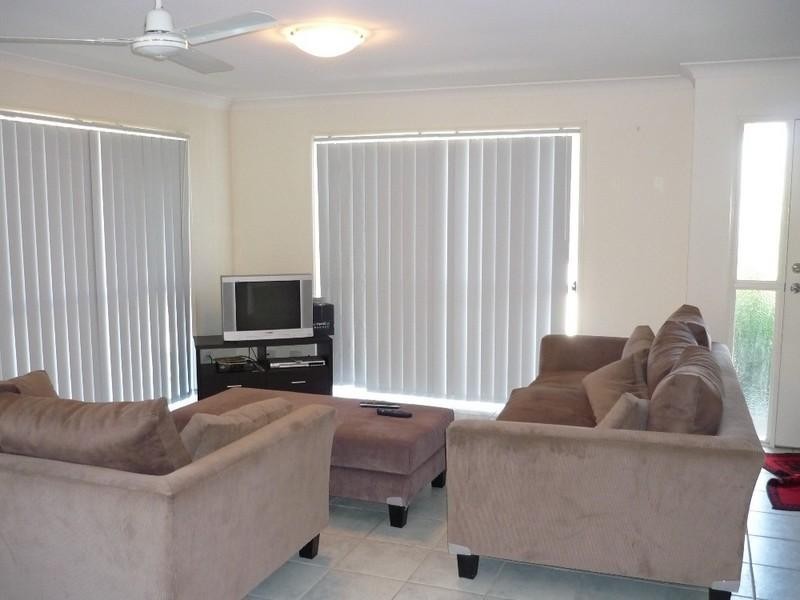 3 Sandhurst Crescent, Upper Coomera QLD 4209