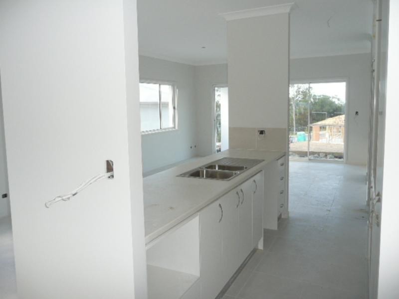 1 Bardin Ridge, Reedy Creek QLD 4227