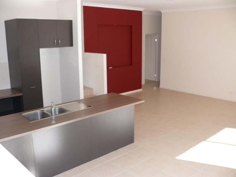 12 Berrimilla Lane, Coomera QLD 4209