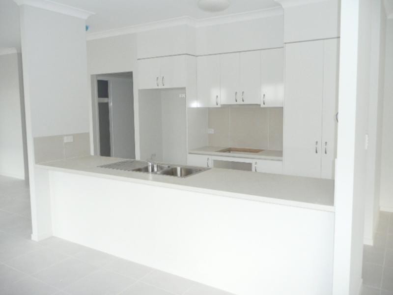 42 Bardin Ridge, Reedy Creek QLD 4227