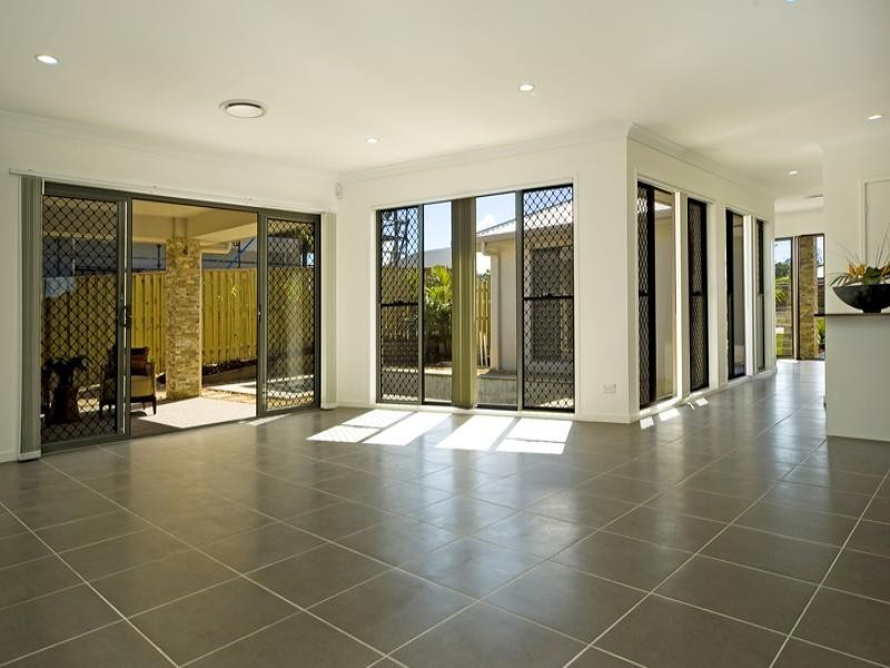 5 Scenic Circuit, Coomera QLD 4209