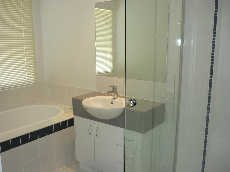 9 Nightjar Drive, Upper Coomera QLD 4209