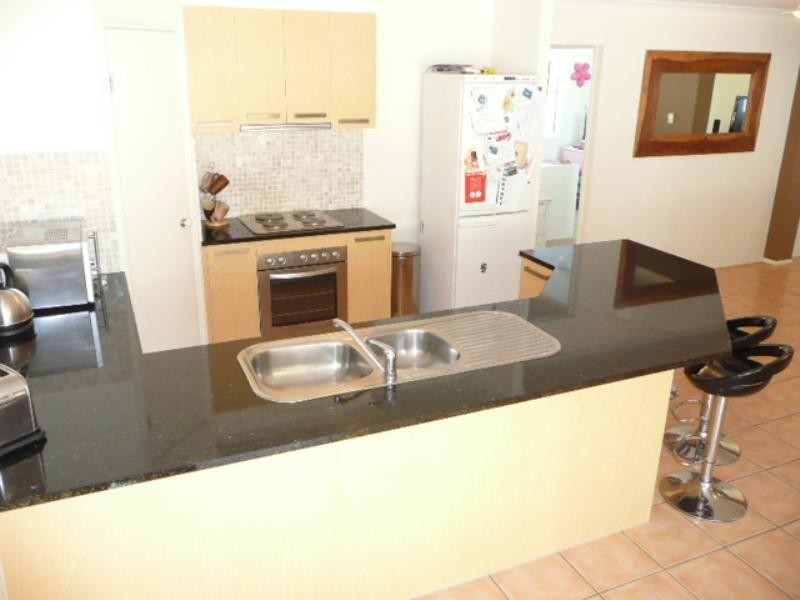 3 Hawker Street, Pacific Pines QLD 4211