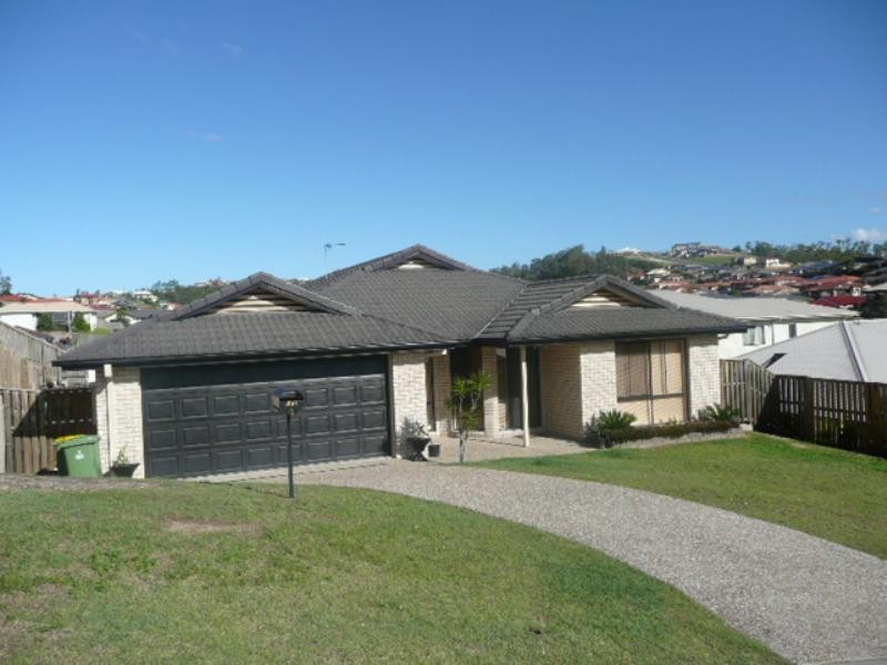 3 Hawker Street, Pacific Pines QLD 4211