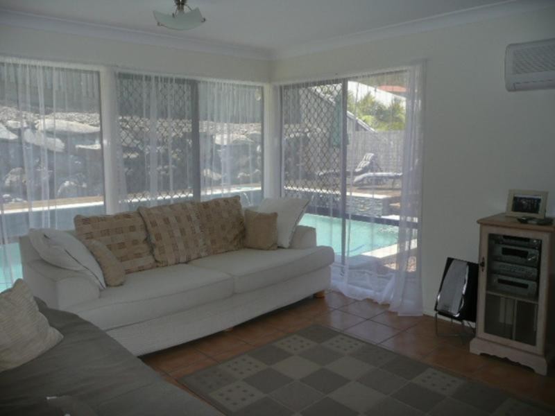 3 Hawker Street, Pacific Pines QLD 4211