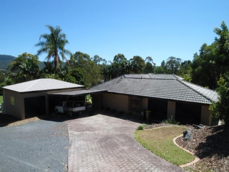 33 Ruth Terrace, Oxenford QLD 4210