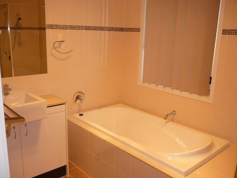 38 Craigs Way, Maudsland QLD 4210