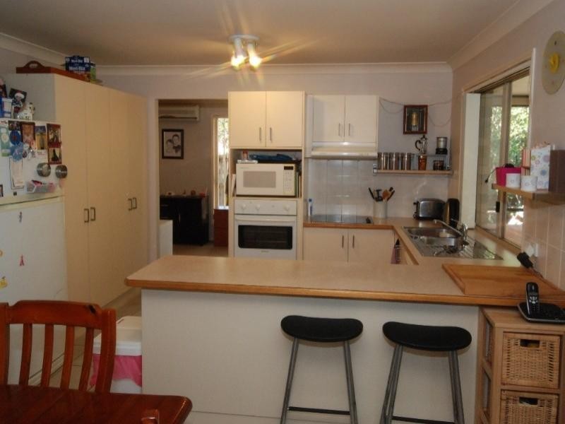 6 Pinedale Street, Oxenford QLD 4210