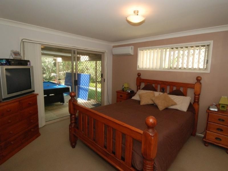 6 Pinedale Street, Oxenford QLD 4210