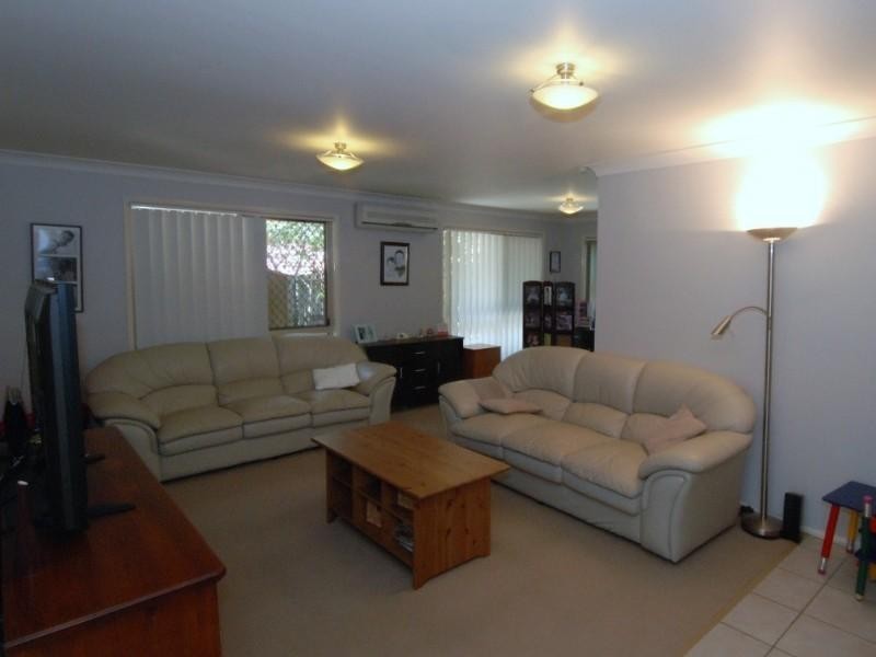 6 Pinedale Street, Oxenford QLD 4210