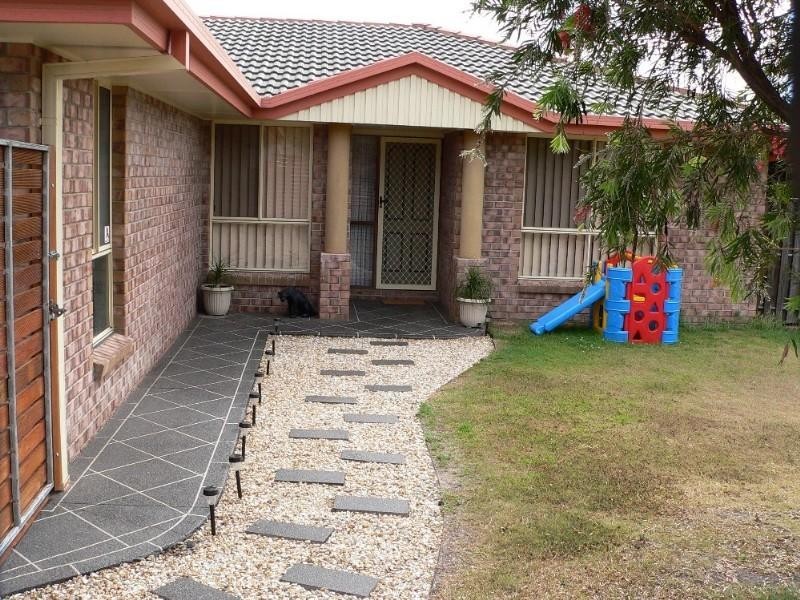 15 Maui Court, Oxenford QLD 4210