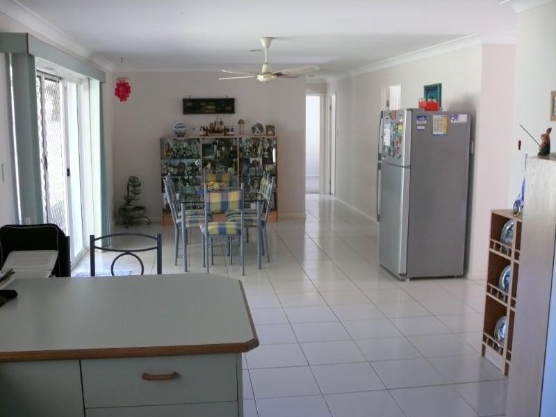 19 Eastern Court, Helensvale QLD 4212