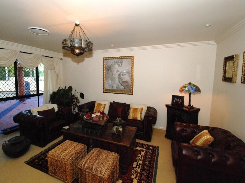 32 Saltwater Terrace, Helensvale QLD 4212