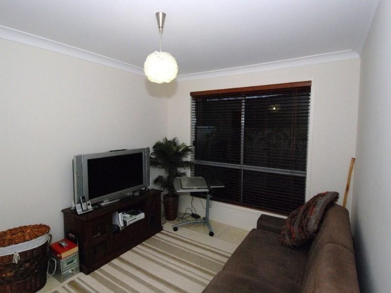 8 Marlow Street, Oxenford QLD 4210