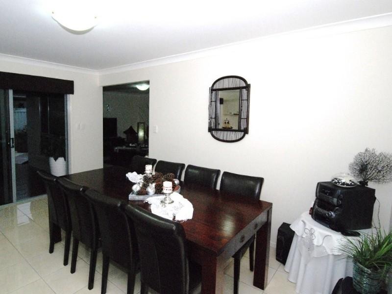 8 Marlow Street, Oxenford QLD 4210