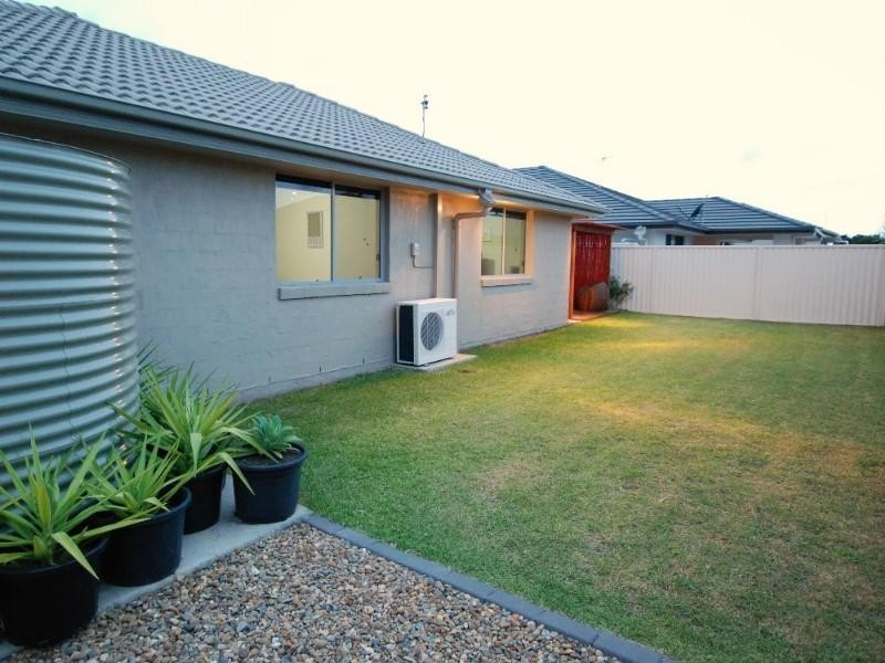 8 Marlow Street, Oxenford QLD 4210
