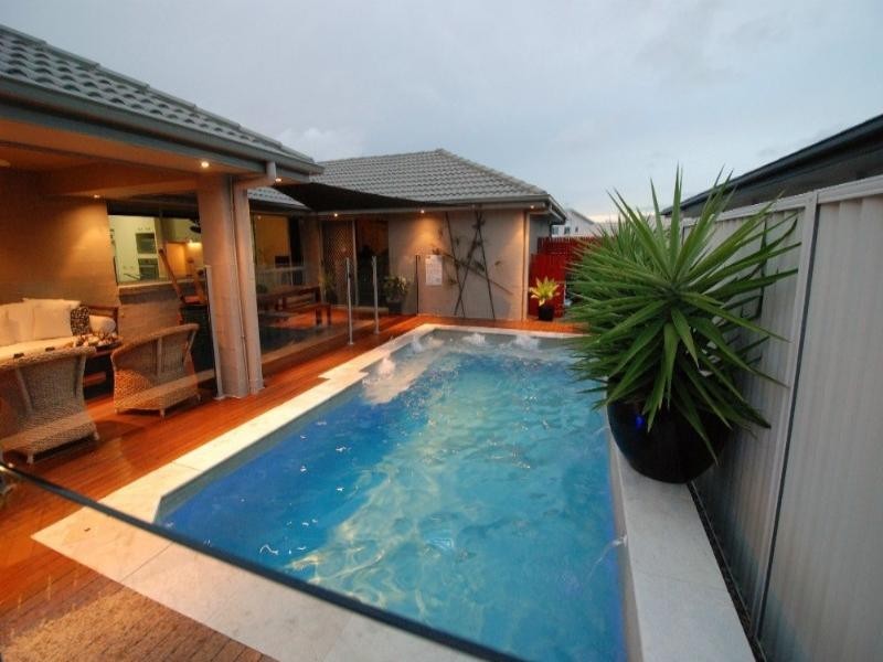 8 Marlow Street, Oxenford QLD 4210