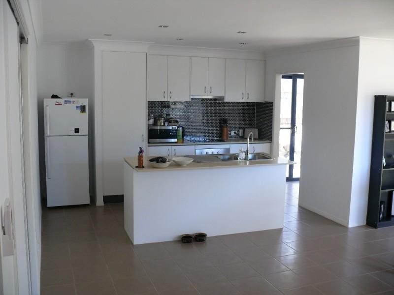 6 Flynn Court, Maudsland QLD 4210