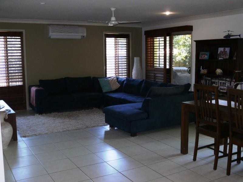 4 Appollo Place, Oxenford QLD 4210