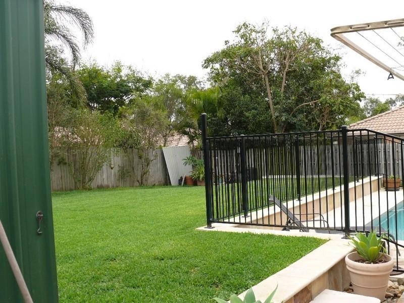 5 Pottinger Crescent, Oxenford QLD 4210