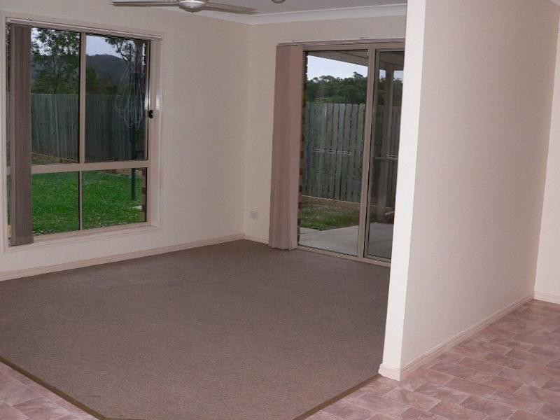 28 Pinedale Street, Oxenford QLD 4210