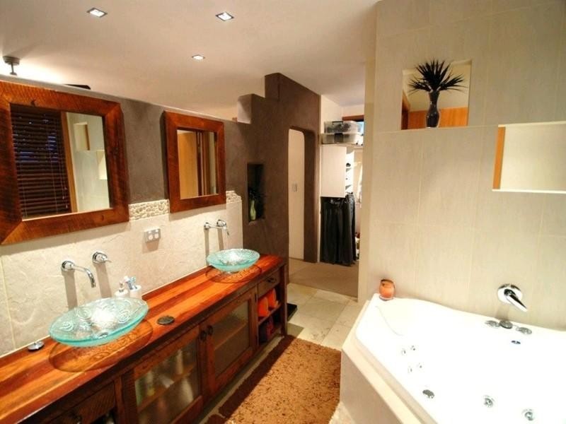 19 Torquay Place, Arundel QLD 4214