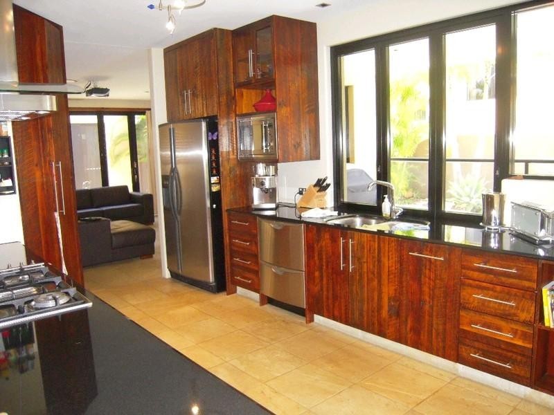 19 Torquay Place, Arundel QLD 4214