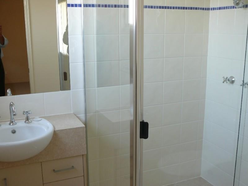 2/9 Wendy Court, Upper Coomera QLD 4209