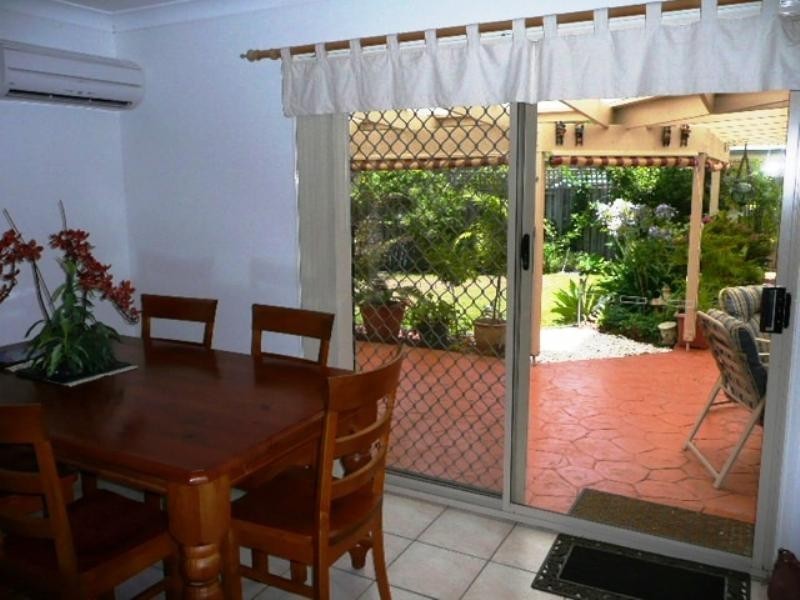 7 Gambier Crescent, Pacific Pines QLD 4211