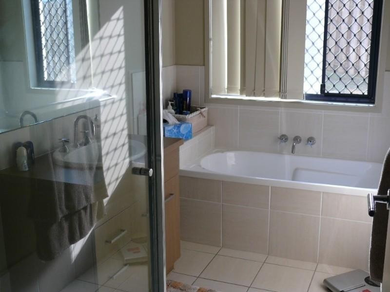 22 Appollo Place, Oxenford QLD 4210