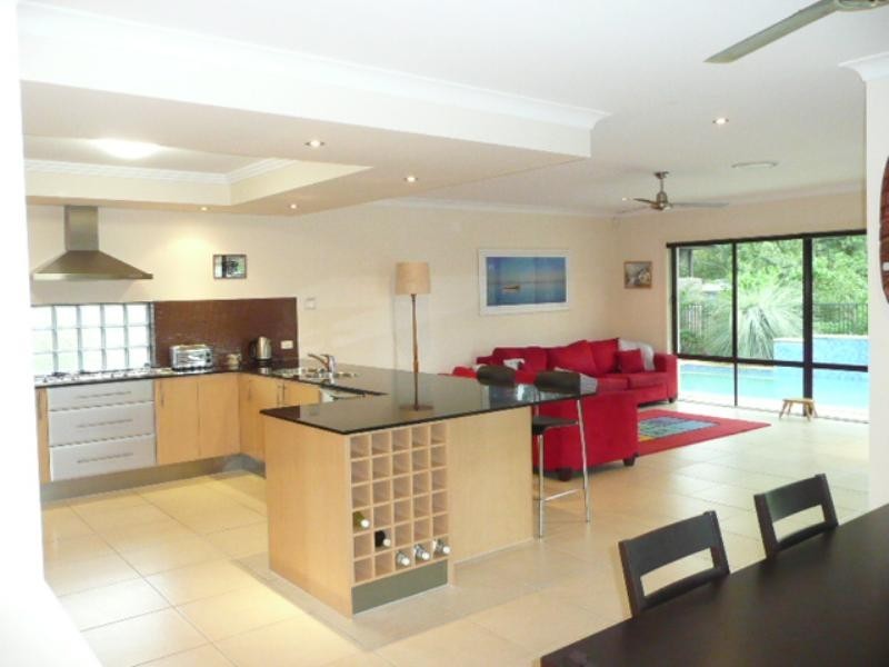 19 Brittany Drive, Oxenford QLD 4210