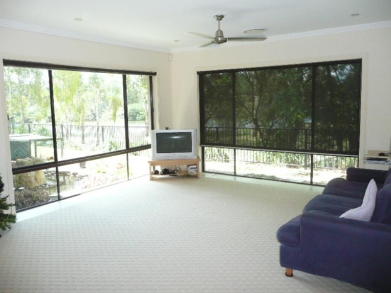 19 Brittany Drive, Oxenford QLD 4210