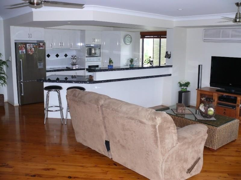 24 Brittany Drive, Oxenford QLD 4210