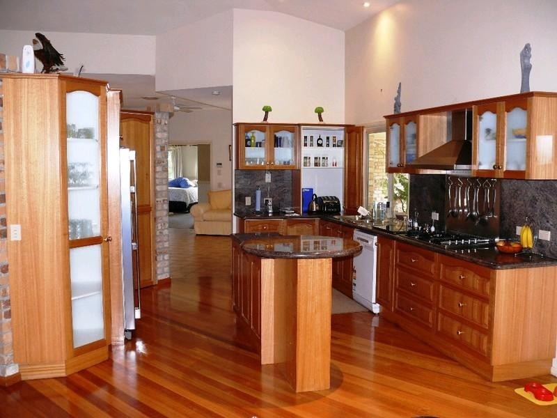 83 Chesterton Road, Guanaba QLD 4210