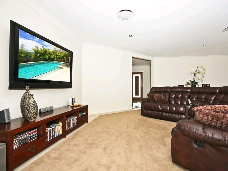 12 Leander Circuit, Oxenford QLD 4210