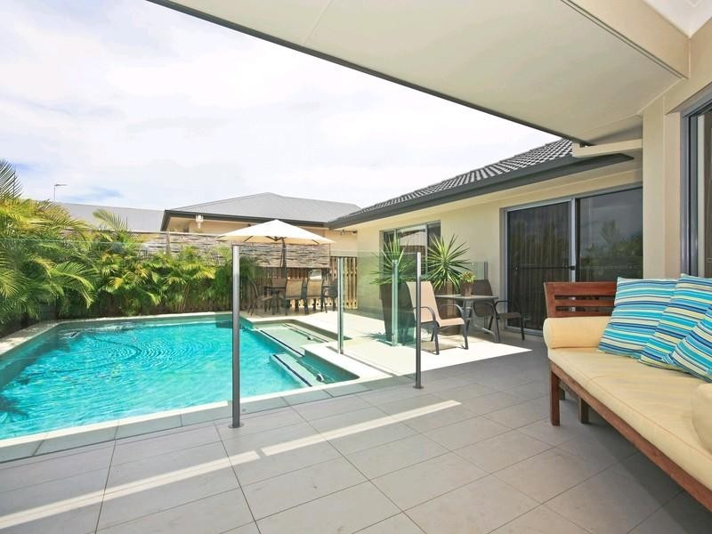 12 Leander Circuit, Oxenford QLD 4210